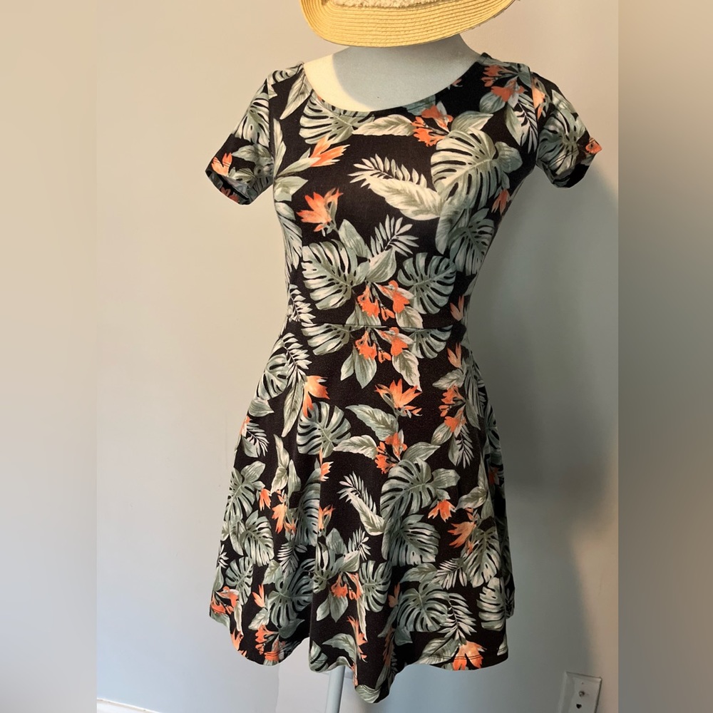 Summer tropical vibe dress